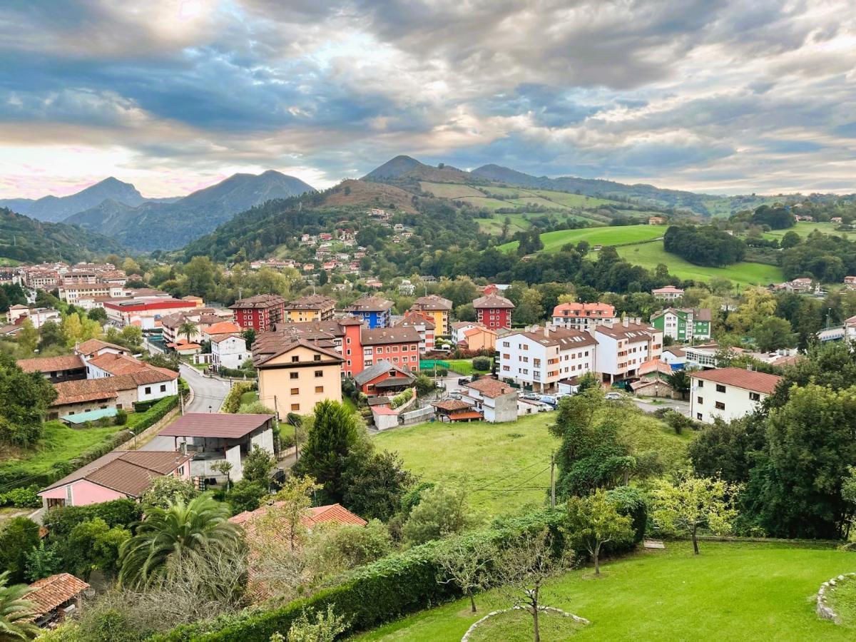 Cangas De Onis A Orillas Del Rio Sella Dış mekan fotoğraf