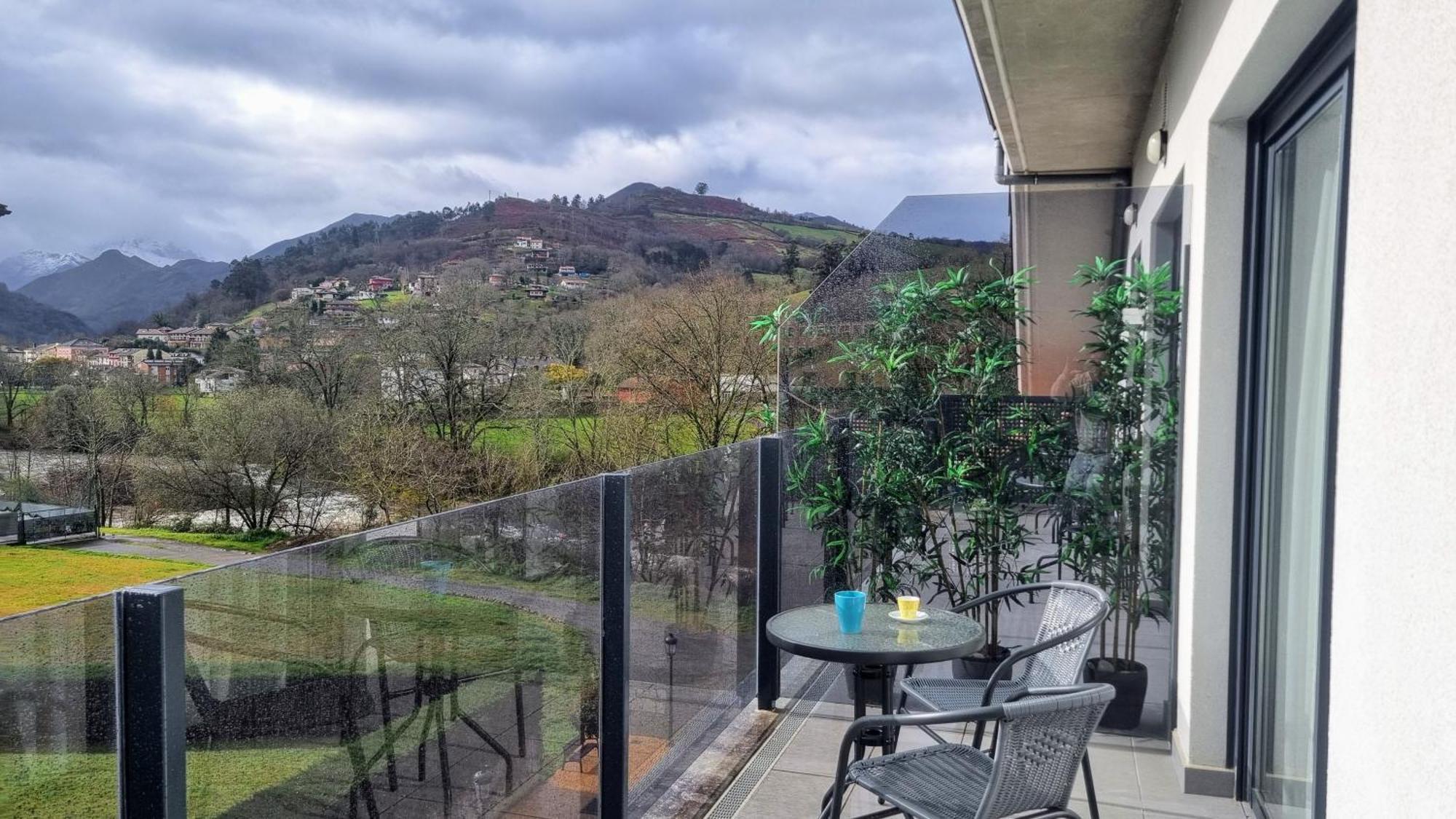 Cangas De Onis A Orillas Del Rio Sella Dış mekan fotoğraf
