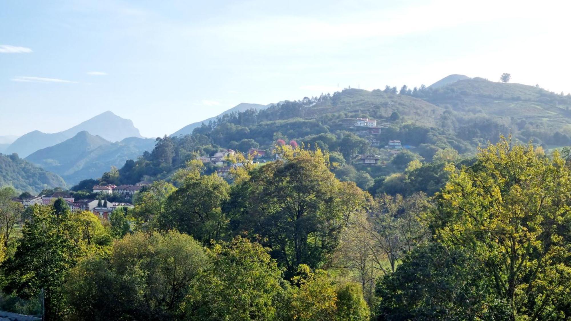Cangas De Onis A Orillas Del Rio Sella Dış mekan fotoğraf